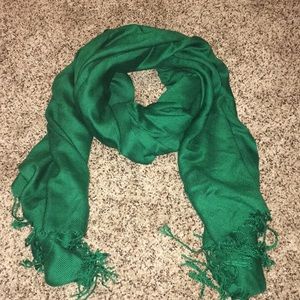 Gorgeous Tasseled Green Shawl/Scarf